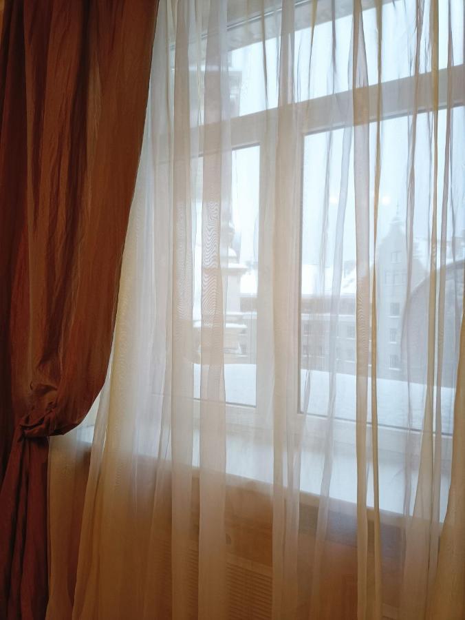Old Town Retreat With Stunning Views 2 Bedroom Apartment Nearby The Church Of Saint Peter Riga Exterior photo